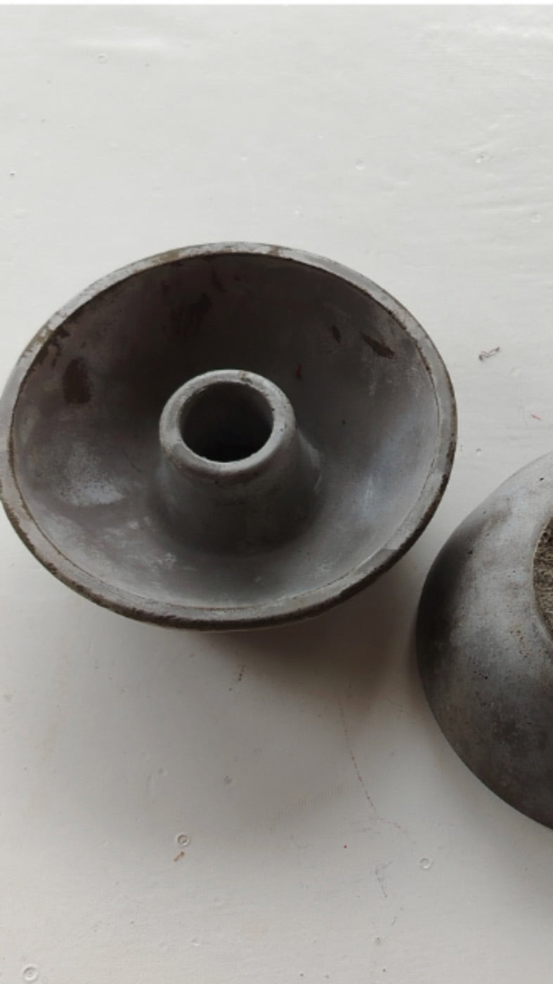 Concrete candle holder